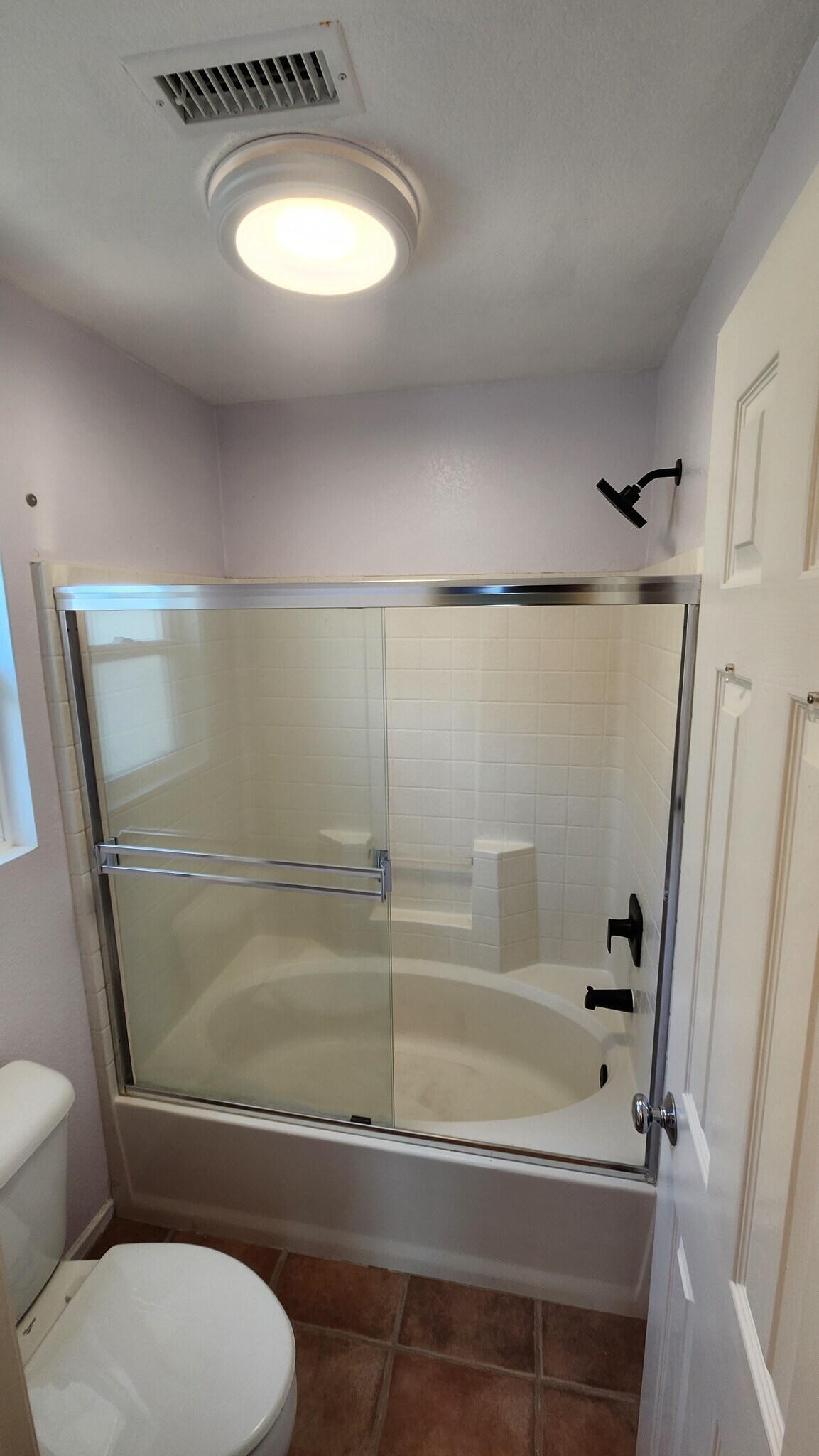 Master bath shower & tub - 16939 Robins Nest Way