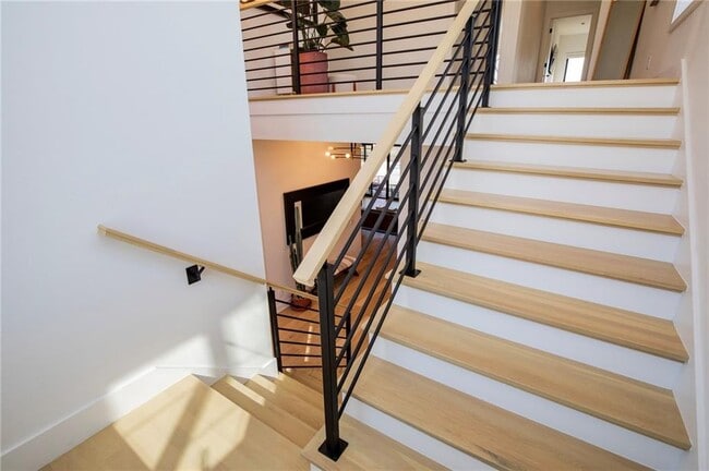 Building Photo - 4205 S Watercrest Dr
