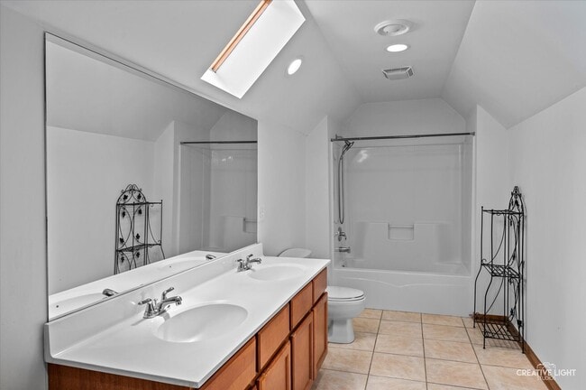 Building Photo - 24456 Tufton St