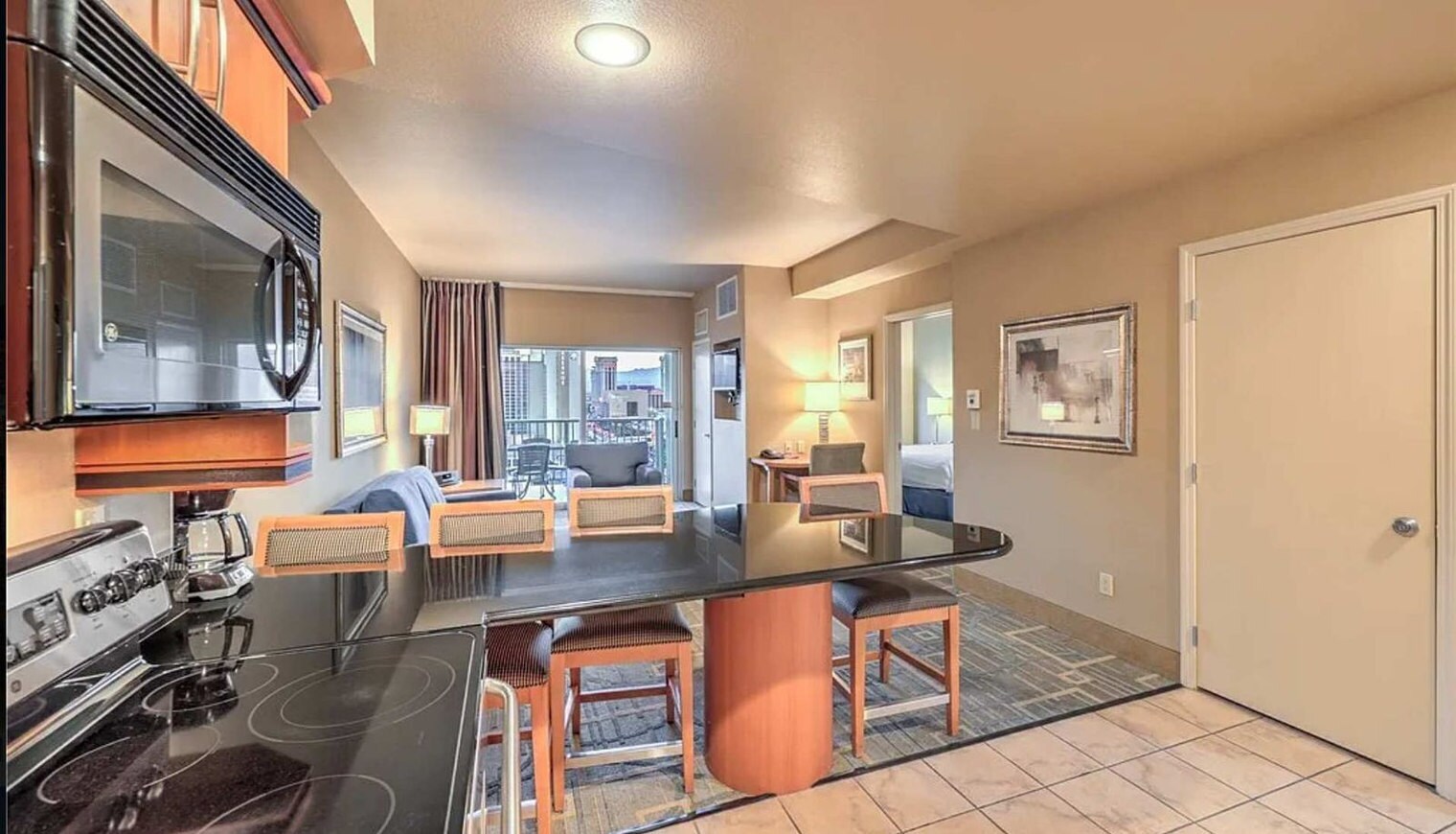 Building Photo - 211 E Flamingo Rd