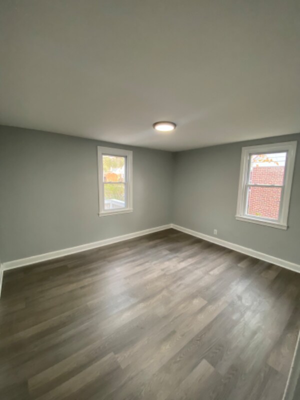 Building Photo - 260 Regional Dr