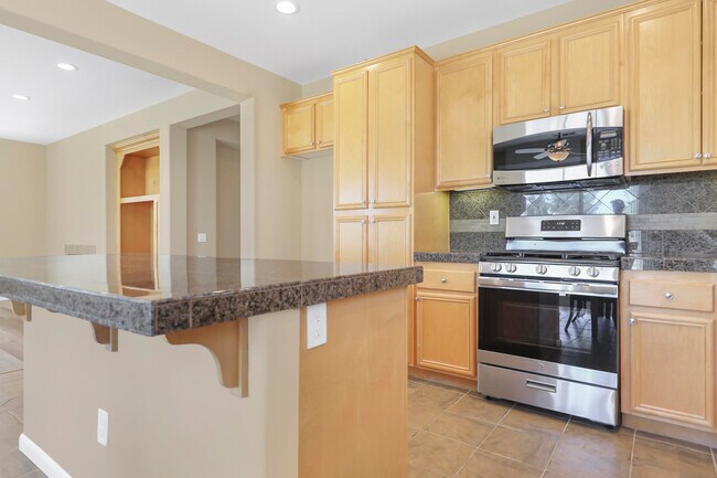 Building Photo - 82630 Redford Way
