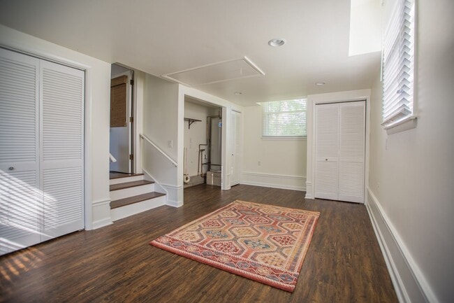 Building Photo - Beautiful East Nashville Renovated 3 Bed 1 Bath Home!