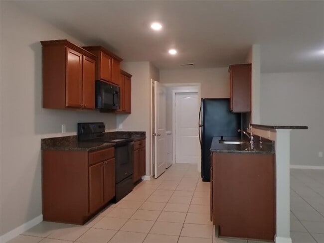 Building Photo - 904 American Monarch Dr