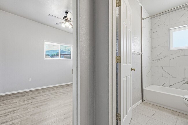 Building Photo - Super Cute 3 Bedroom 2 Bath Home!