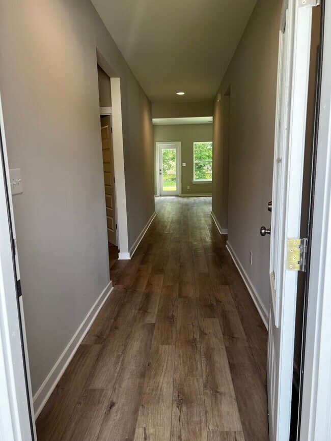 Building Photo - Home for Rent in Bay Minette, AL!! Availab...
