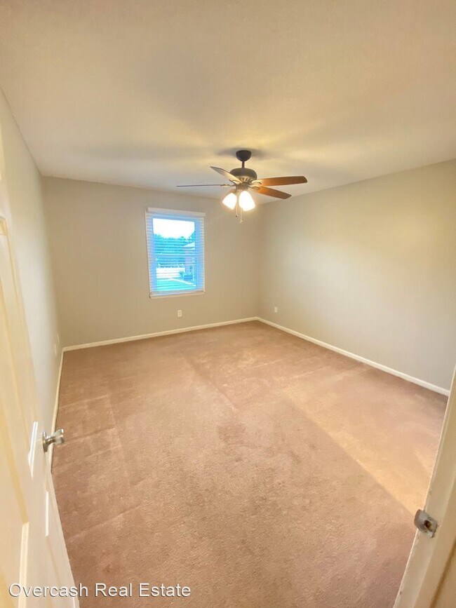 Building Photo - 2 br, 2 bath House - 123 Carriage House Drive