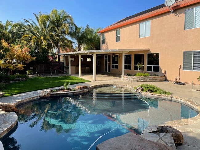 Building Photo - ***COMING SOON*** BEAUTIFUL 2-STORY HOME WITH POOL & 3 CAR GARAGE IN ROCKLIN!