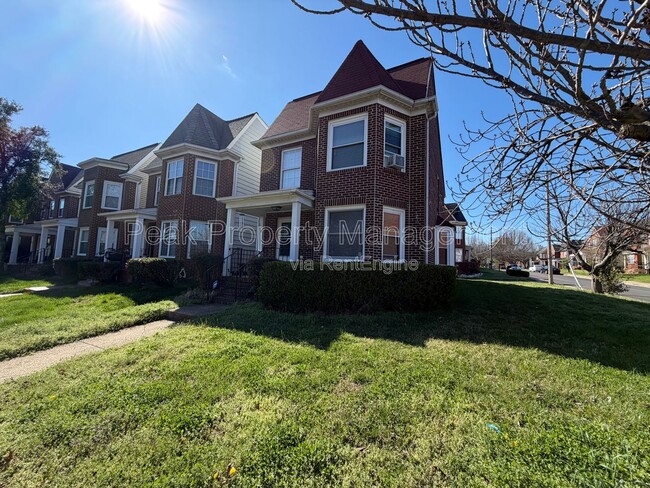 Building Photo - 500 Bethany Dr