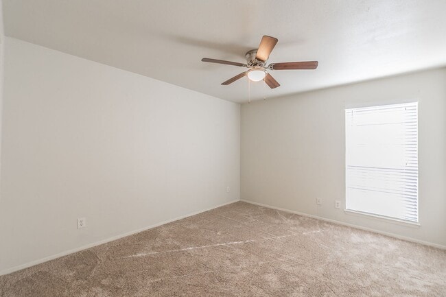 Building Photo - 7604 Chapin Rd