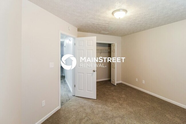 Building Photo - 3 Bedroom Pet-Friendly Home in Covington, GA with Main Street Renewal