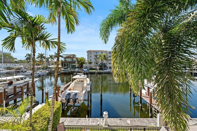 Building Photo - 95 Isle of Venice Dr