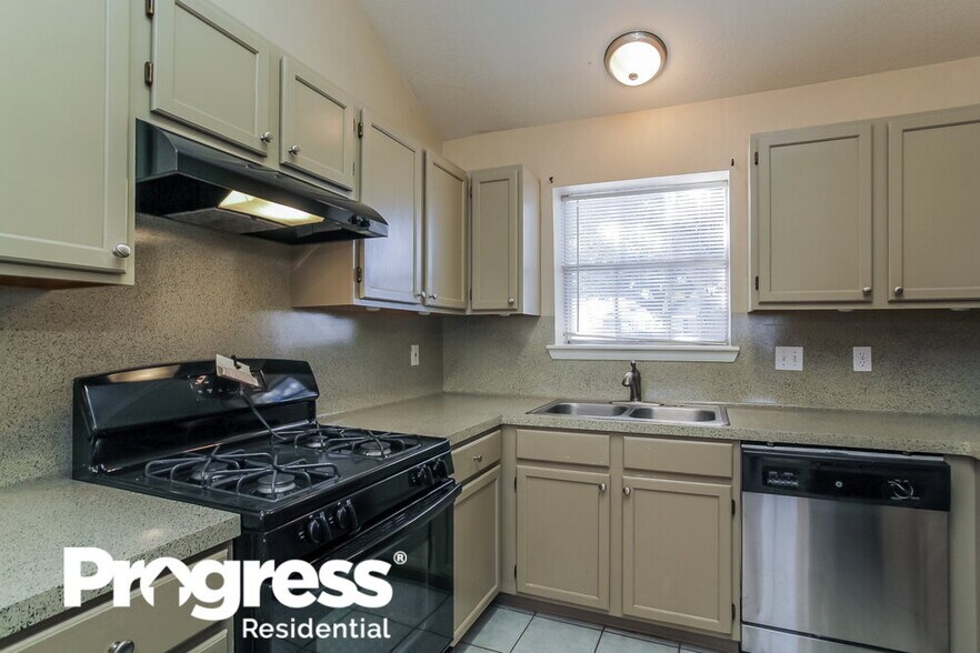 Building Photo - 31164 N Head Dr