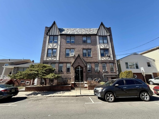 Building Photo - 8717 1st Ave