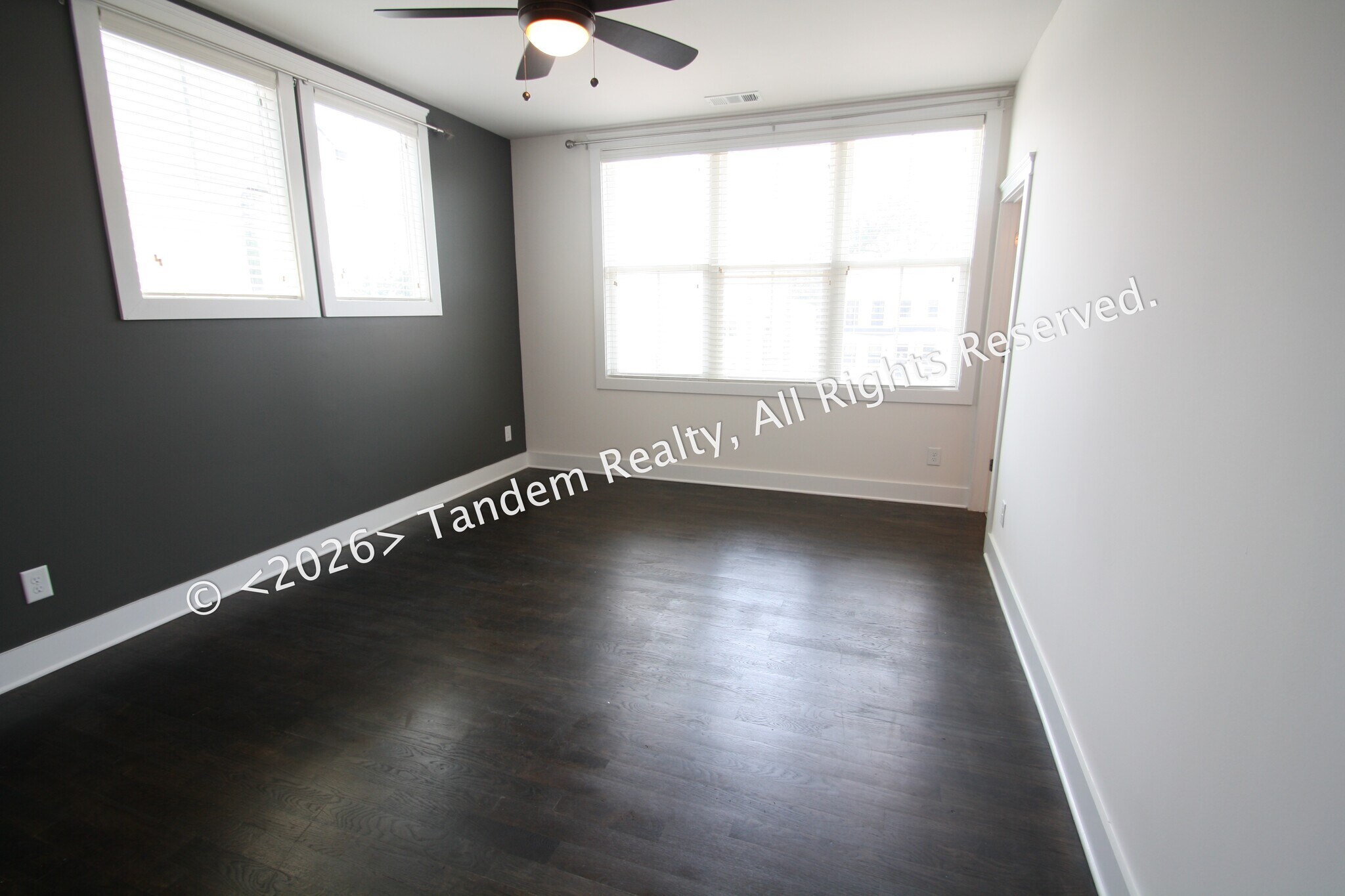 Building Photo - 526 Wedgewood Ave