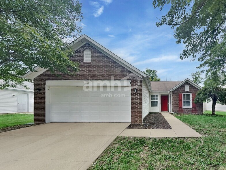 Primary Photo - 2438 Pinebark Dr