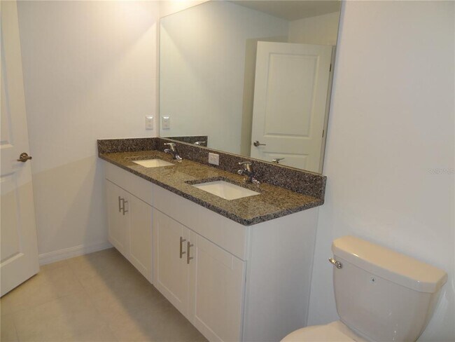 Building Photo - 5220 Forum Blvd