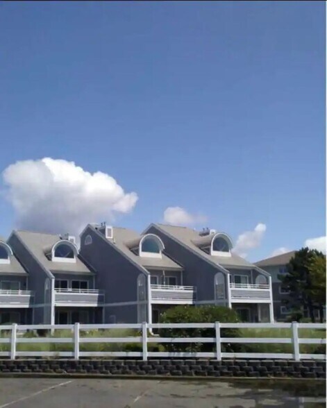 Primary Photo - 116 Millpoint Dr