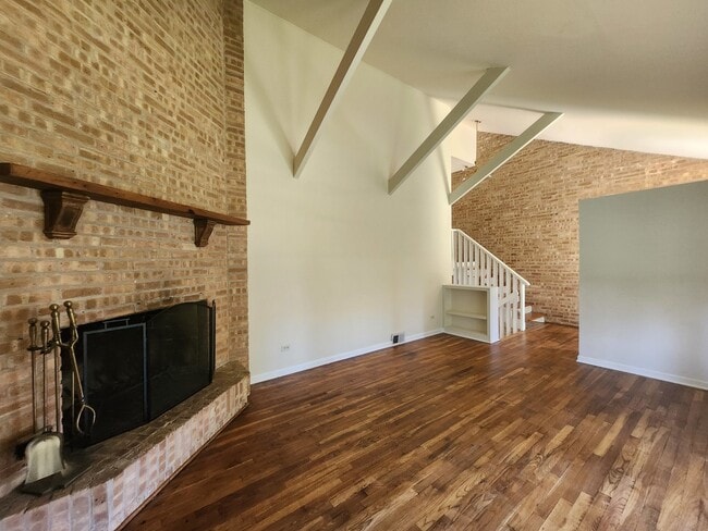 Building Photo - 710 Concord Ln