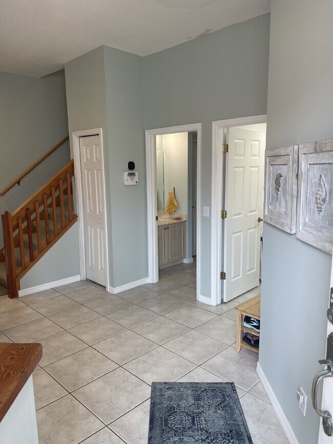 Building Photo - St. Lucie Villas