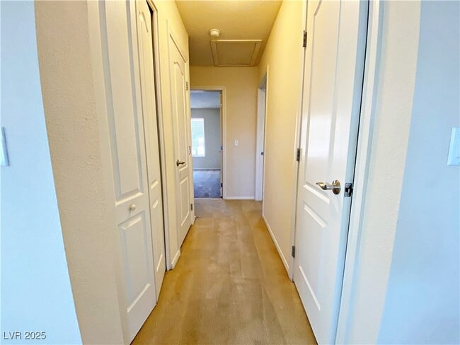 Building Photo - 7200 W Pirates Cove Rd