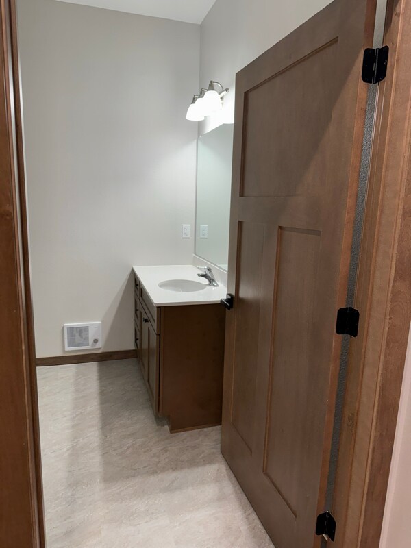 Building Photo - 600 Hickory St