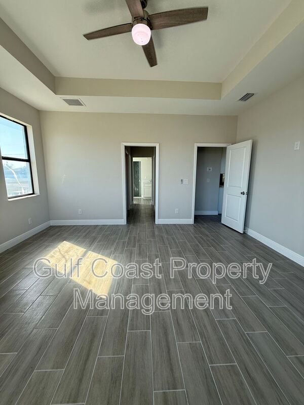 Building Photo - 1229 NE 19th Ave