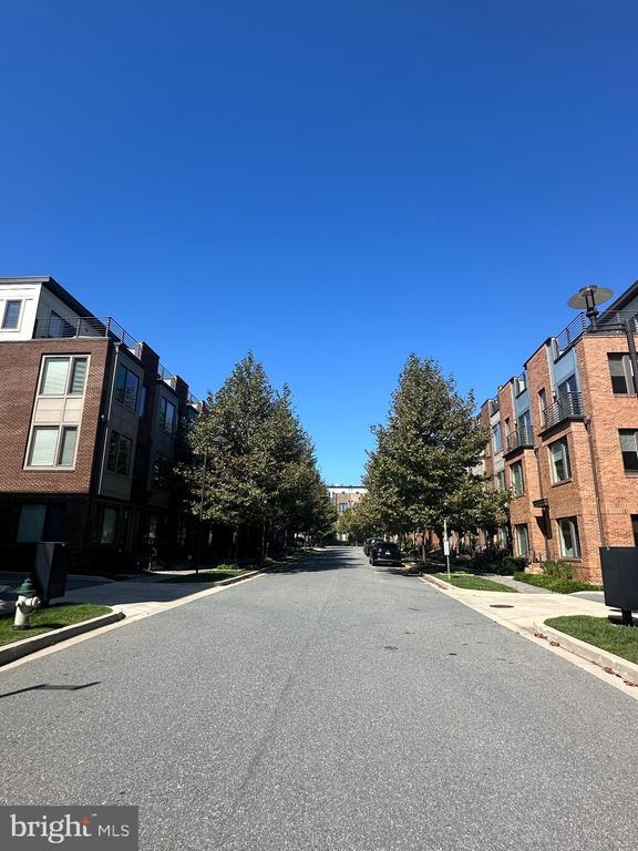 Building Photo - 8051 Tribeca St
