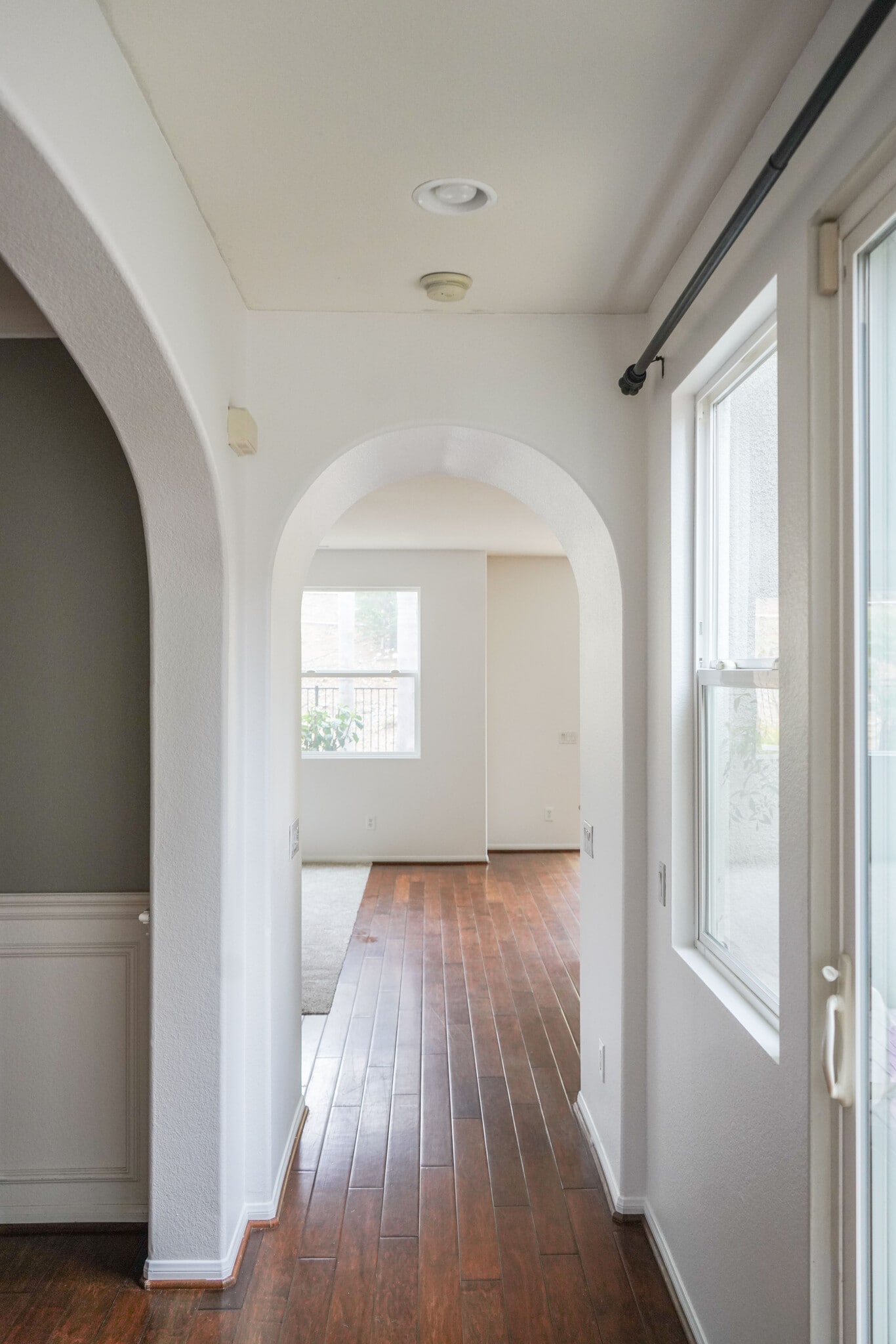 hallway to dining, kitchen, living - 1882 Shadetree Dr