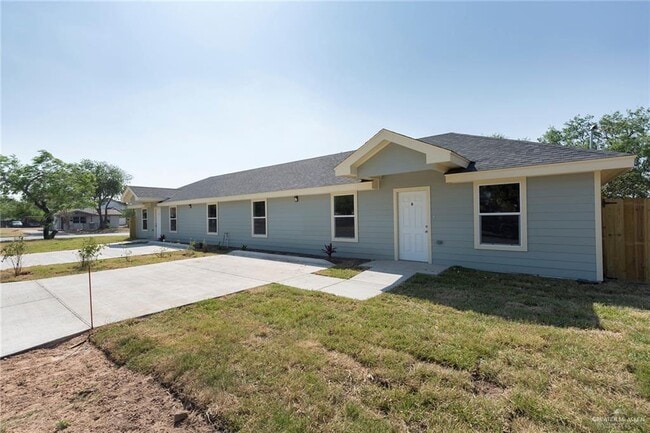 Building Photo - 30 N Texas Ave