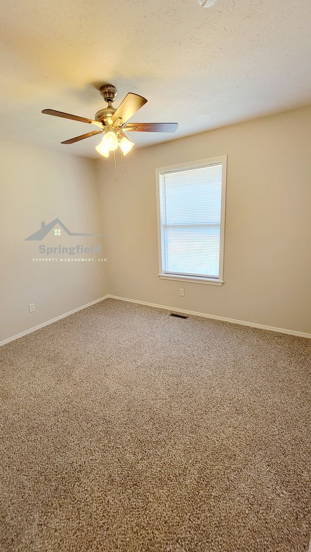 Building Photo - Southwest Springfield, All Brick,  David H...