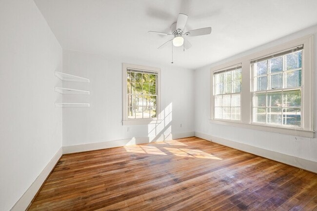 Building Photo - 1630 College Dr