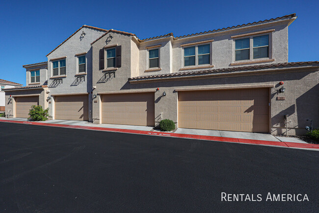 Building Photo - 3-bedroom 2.5 bath in Chandler