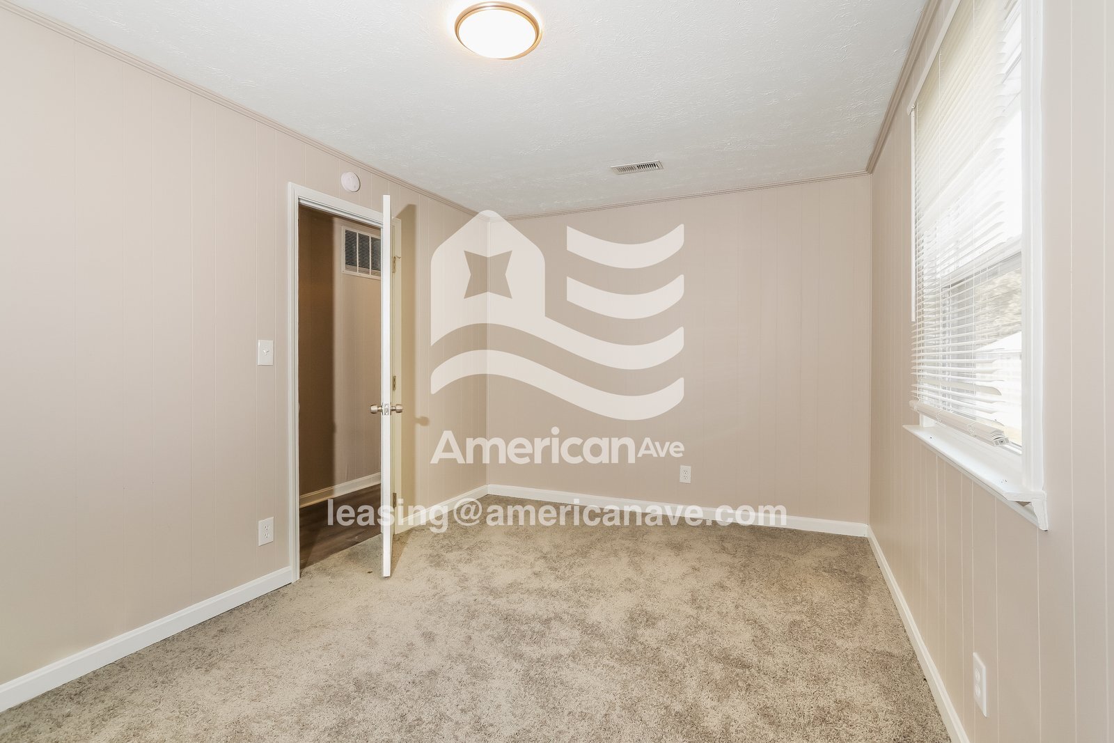 Building Photo - 3814 Franklin St