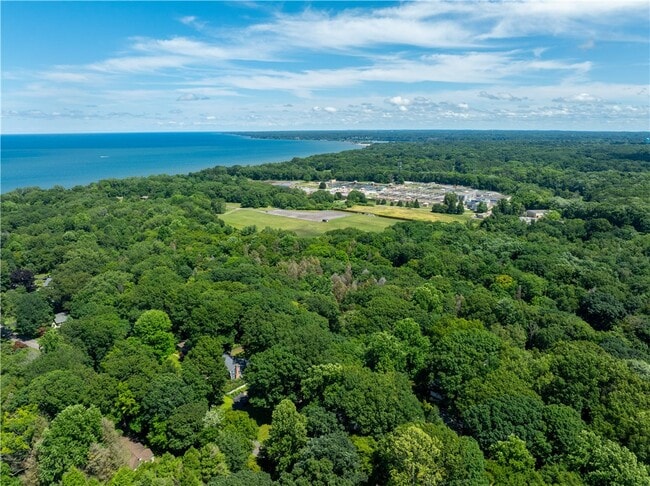 Building Photo - 485 Oakridge Dr