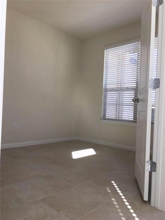 Building Photo - 5708 Scenic Lake Dr