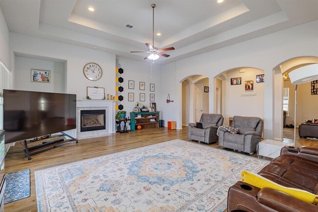 Building Photo - 1913 Equine Rd