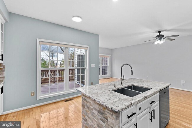 Building Photo - 13584 Cedar Run Ln