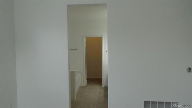 Building Photo - 6739 Summer Grace St