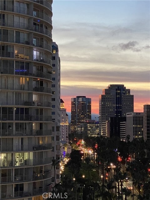 Building Photo - 800 E Ocean Blvd