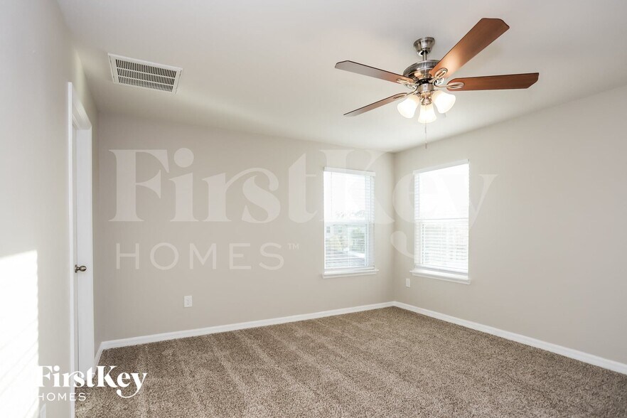 Building Photo - 14231 Poke Ridge Dr