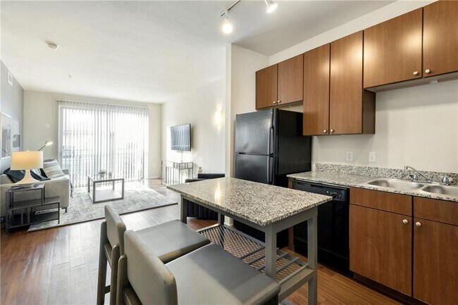 Building Photo - 3100 Esperanza Crossing