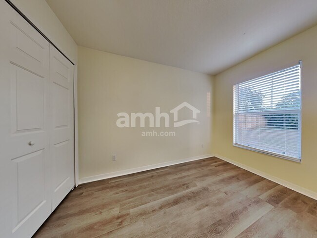 Building Photo - 11906 Timberhill Dr