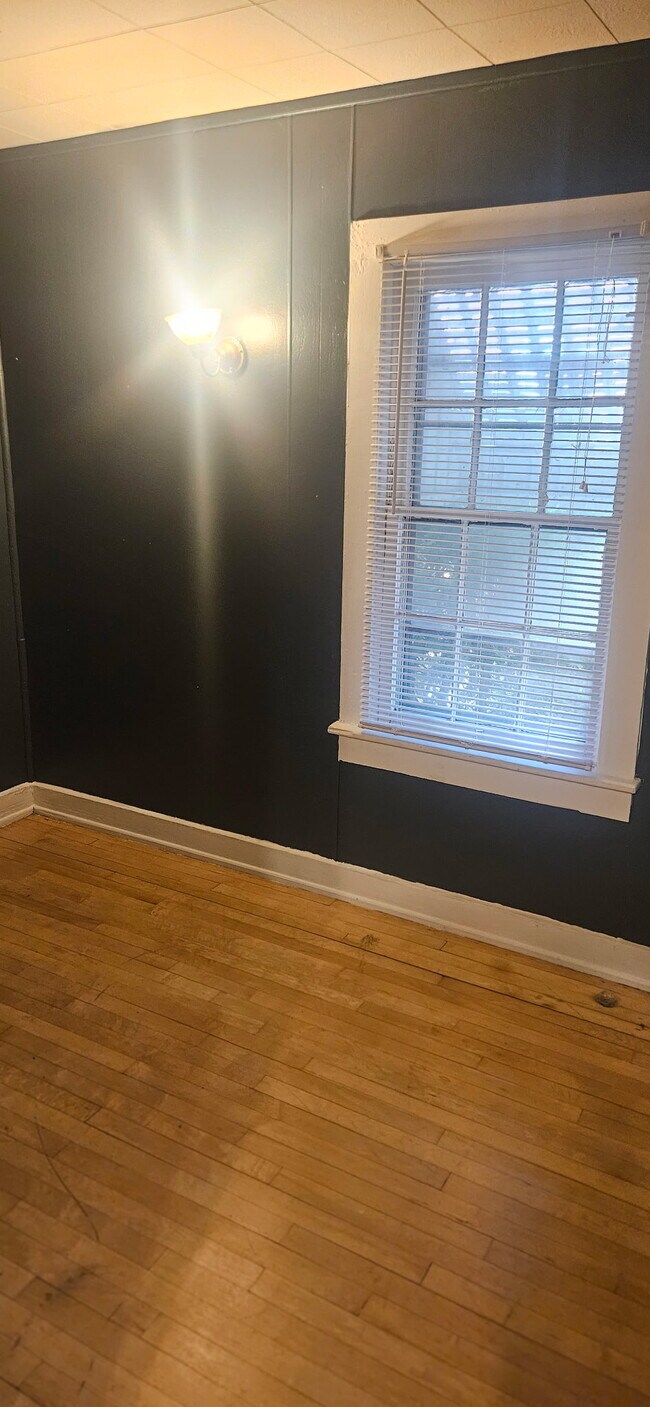 Bedroom 2 - 1813 East Greenwich Ave