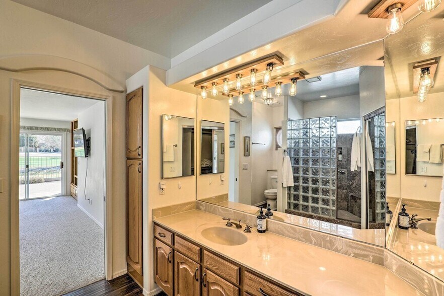 Building Photo - 10800 N Eagle Eye Pl