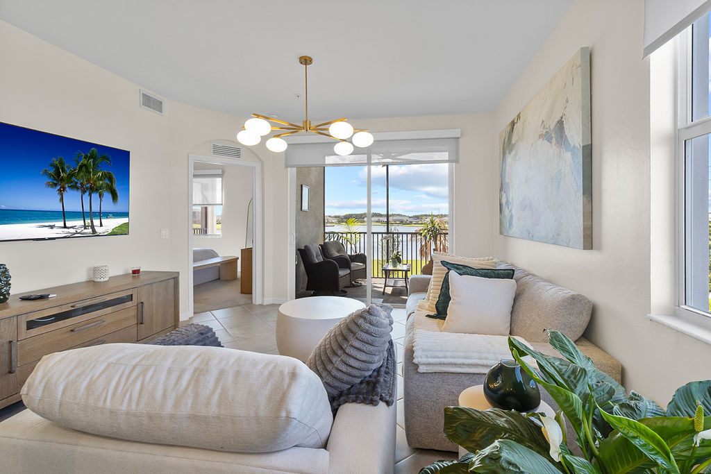 Building Photo - 5583 Double Eagle Cir