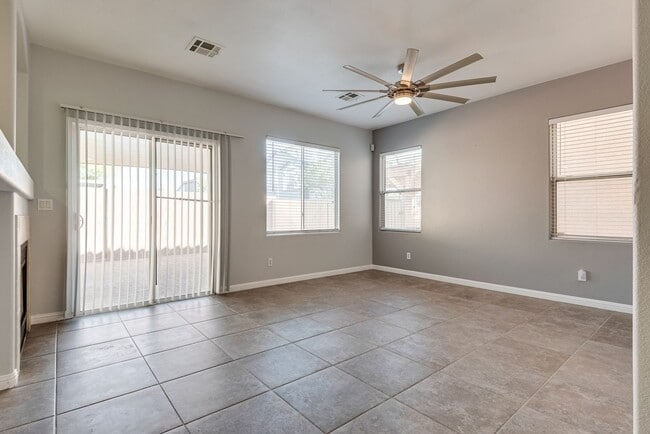 Building Photo - Beautifully Maintained Two-Story Home with...