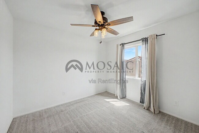 Building Photo - 1304 W Inca Dr