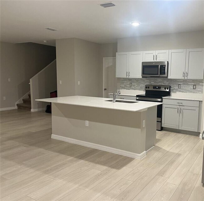 Building Photo - 34209 Scarlet Sage Ct