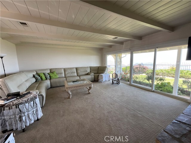 Building Photo - 3160 Crownview Dr